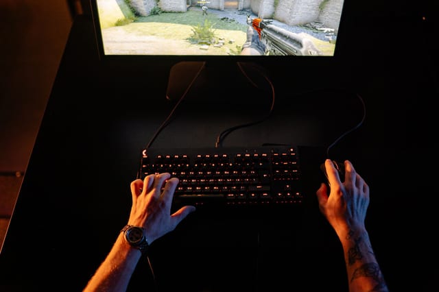 Battlefield 6 Sezon 4 oynayan oyuncu, birinci sahis nisanci deneyimi