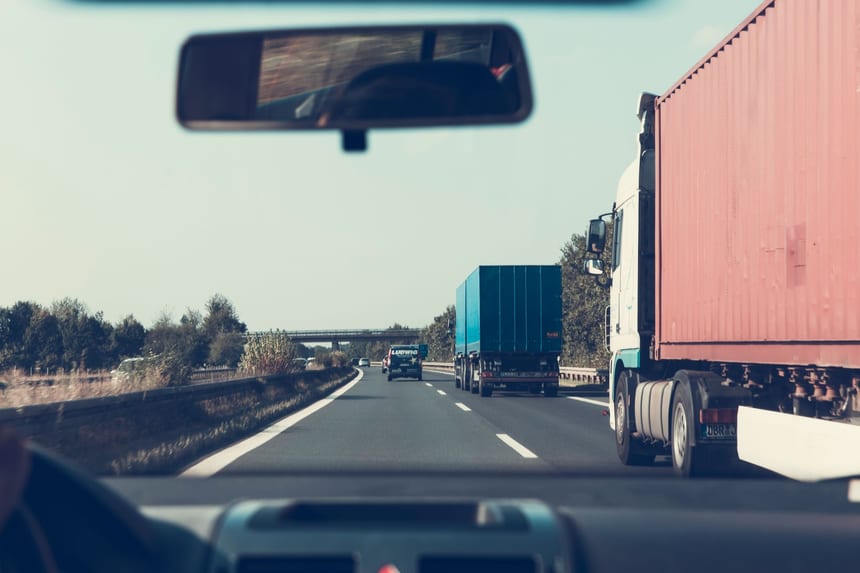 Avrupa yollarında yük taşıyan tır, Euro Truck Simulator 2 indirim atmosferi